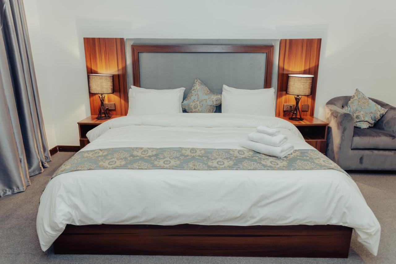 Sinclair Lake Chad Abuja Exteriör bild