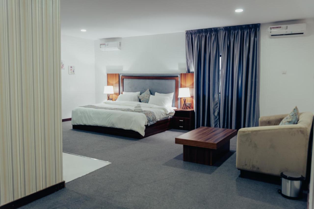 Sinclair Lake Chad Abuja Exteriör bild