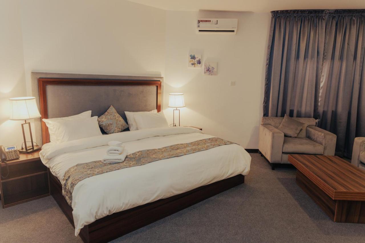 Sinclair Lake Chad Abuja Exteriör bild